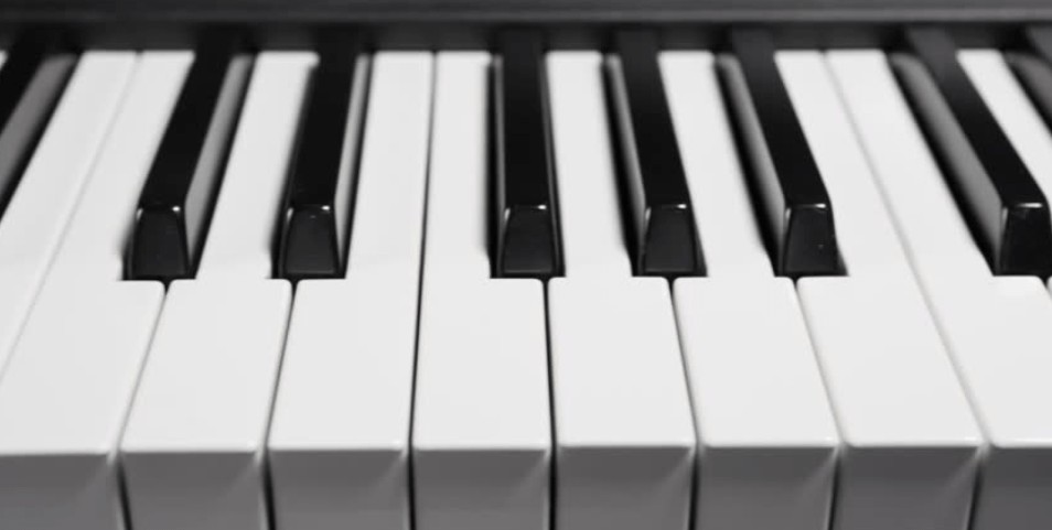 88 key digital piano weighted keys