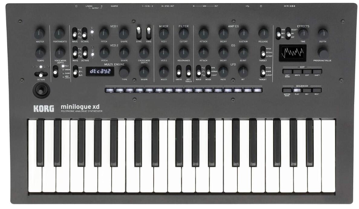 korg minilogue synthesizer