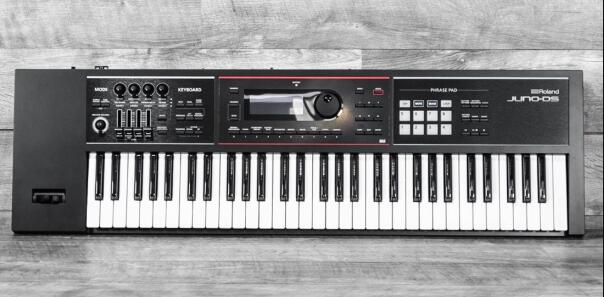roland juno ds lightweight 61 key synthesizer